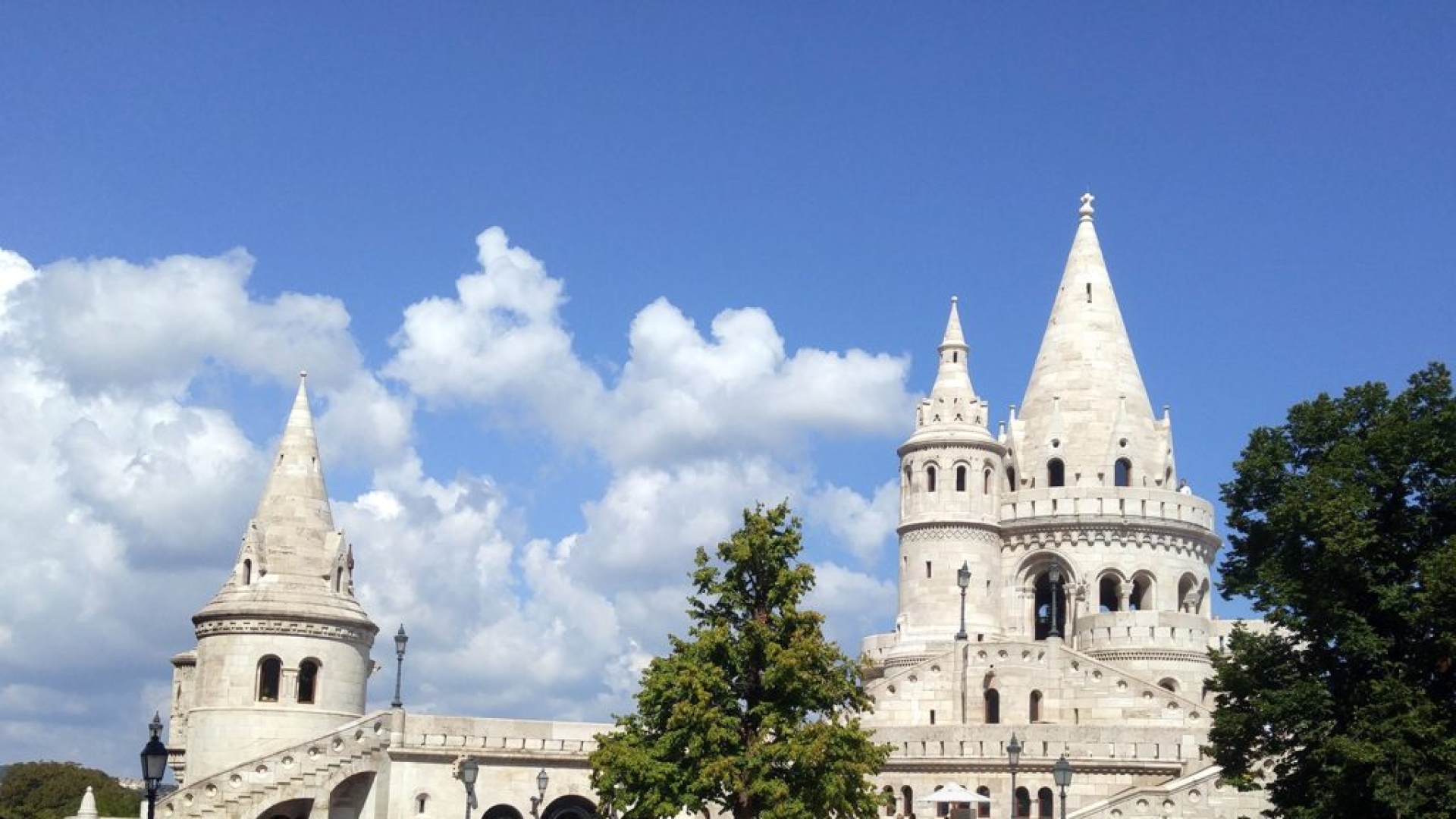 listing-details-carousel